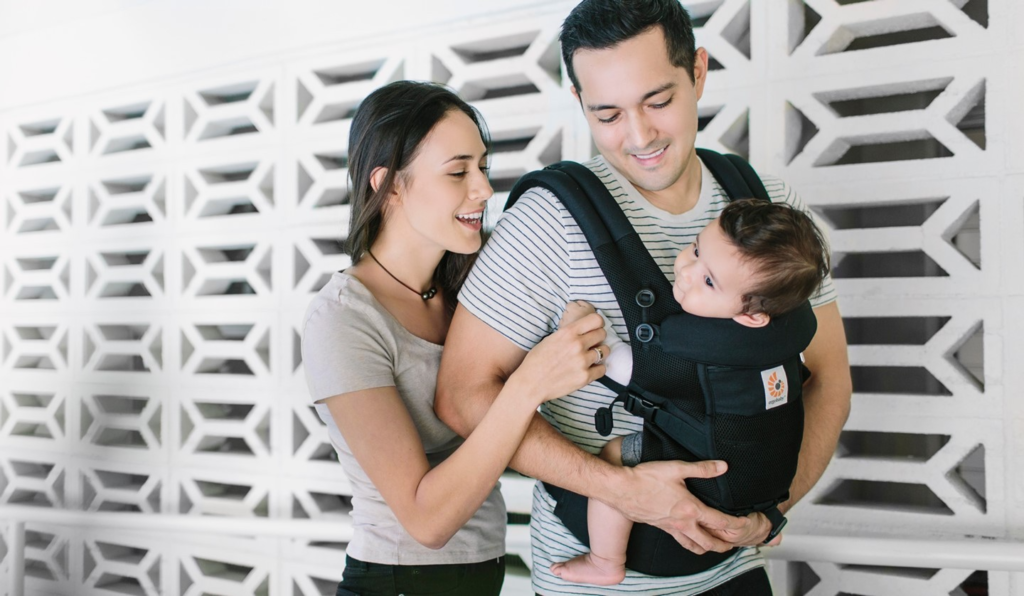 a couple use the ergobaby carrier.
